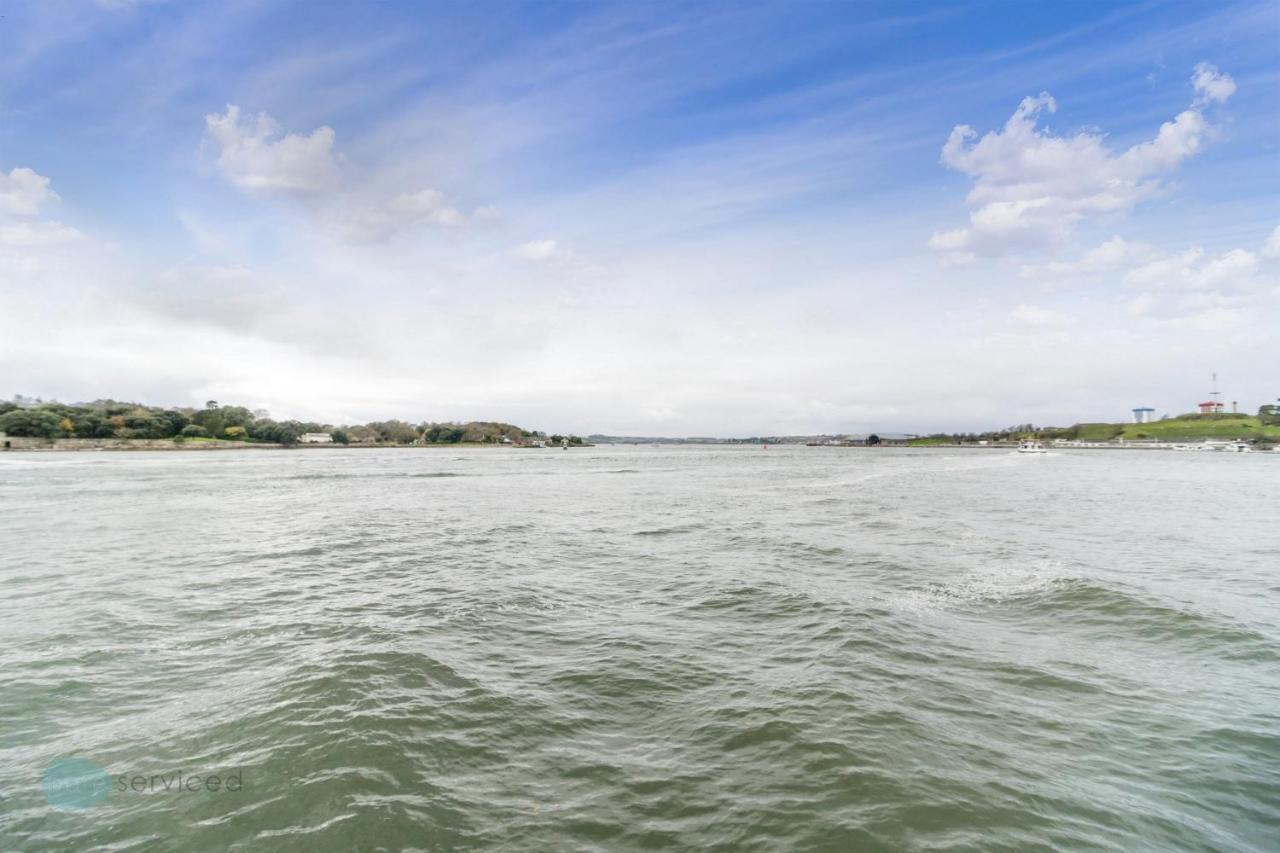 2 Bed- Edgcumbe View By Pureserviced Lägenhet Plymouth Exteriör bild